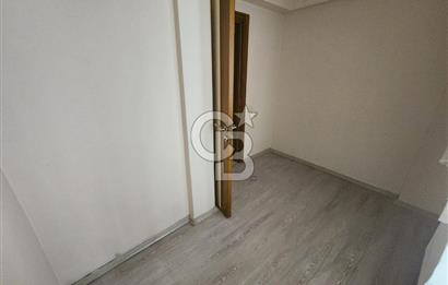 BAYRAKLI EMEK MAHALLESİNDE EBEVEYN BANYOLU SATILIK 2+1 DAİRE