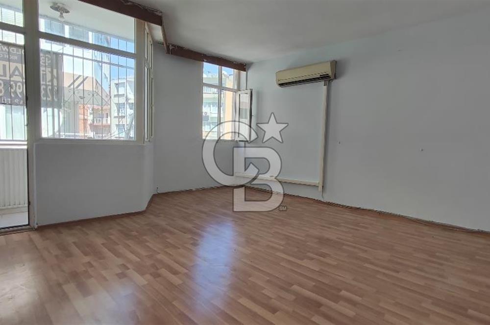 Alaybey İZBAN ve Çarşıya Çok Yakın Kiralık 3+1