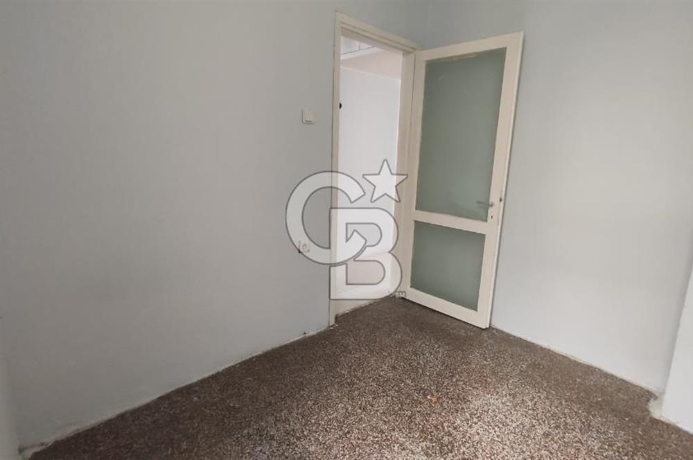 Alaybey İZBAN ve Çarşıya Çok Yakın Kiralık 3+1