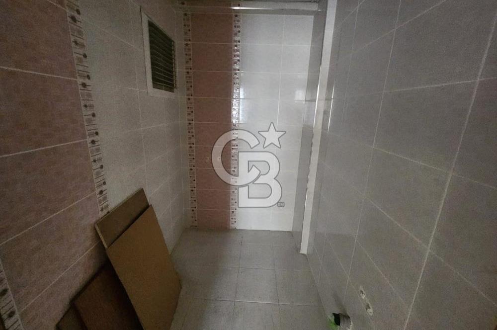 BAYRAKLI EMEK MAHALLESİNDE EBEVEYN BANYOLU SATILIK 2+1 DAİRE
