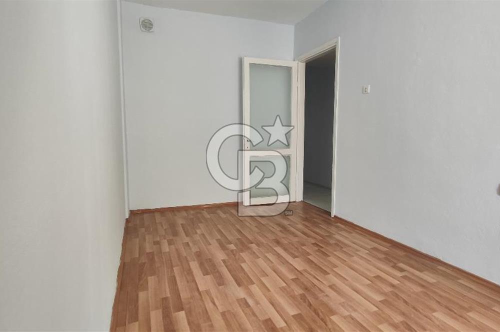 Alaybey İZBAN ve Çarşıya Çok Yakın Kiralık 3+1