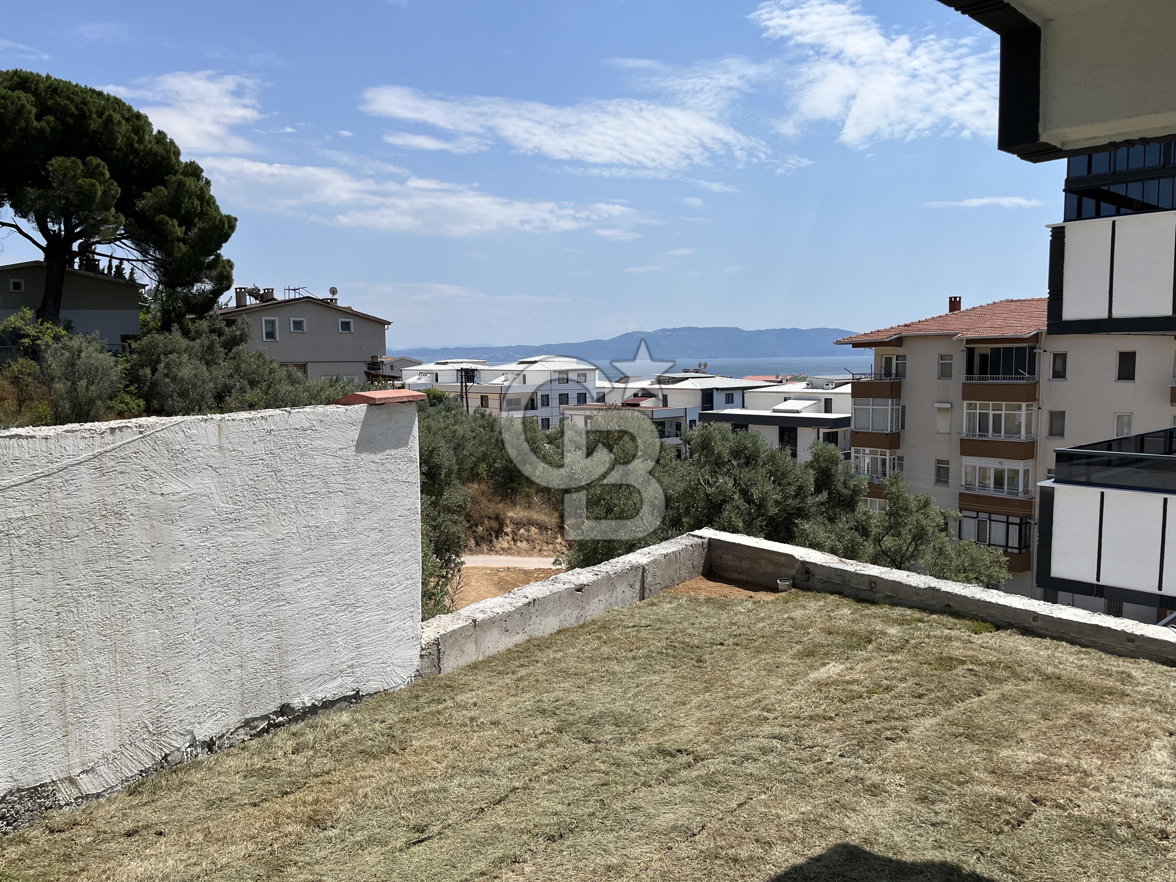 YALOVA ARMUTLU 'DA SATILIK DENİZ VE DOĞA MANZARALI LÜKS DAİRE!..