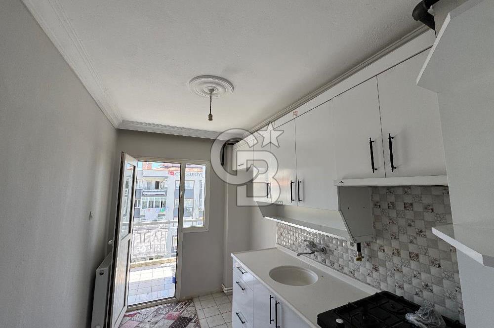 Çiğli Evka-5’te Kapalı Mutfak 2+1 Satılık Daire 