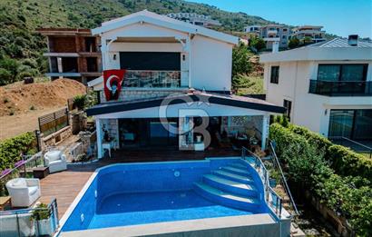 GÜZELBAHÇE, YELKİ'DE ÖZEL HAVUZLU GENİŞ BAHÇEYE SAHİP 5+1 MÜSTAKİL VİLLA 