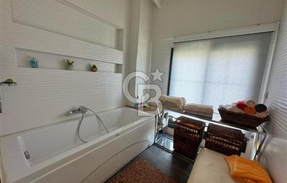 GÜZELBAHÇE, YELKİ'DE ÖZEL HAVUZLU GENİŞ BAHÇEYE SAHİP 5+1 MÜSTAKİL VİLLA 