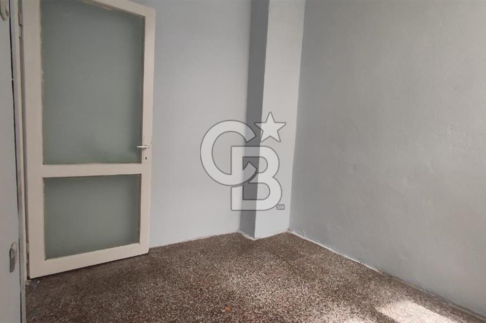 Alaybey İZBAN ve Çarşıya Çok Yakın Kiralık 3+1