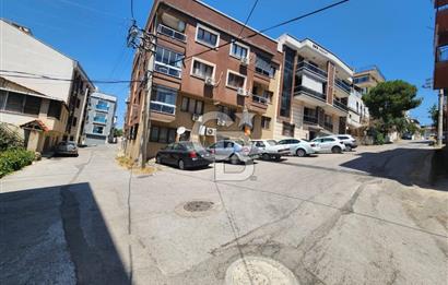 BAYRAKLI EMEK MAHALLESİNDE EBEVEYN BANYOLU SATILIK 2+1 DAİRE
