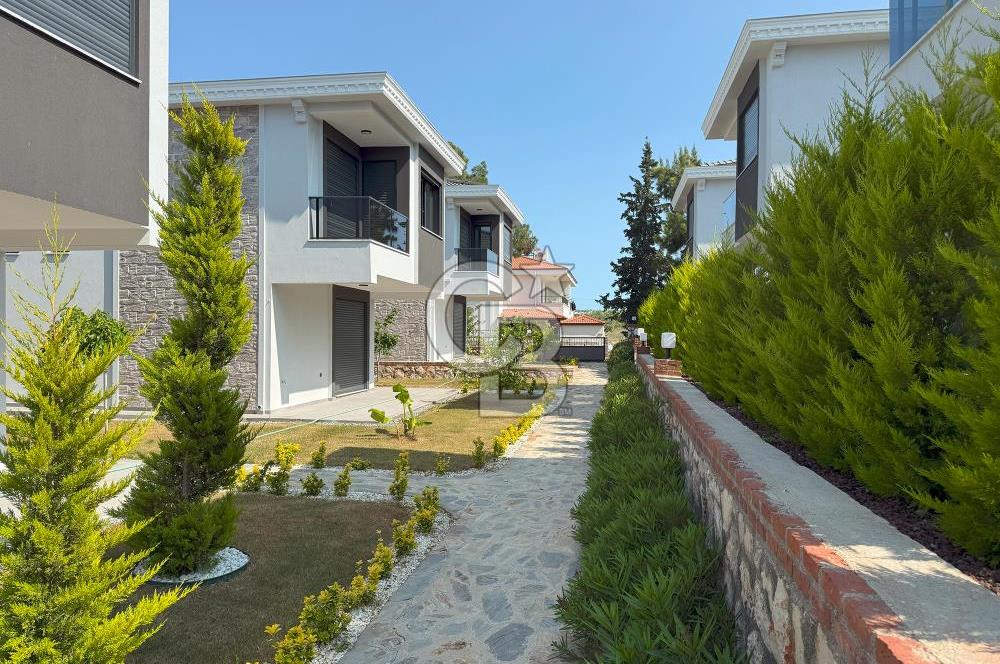 Didim Sağtur Bölgesinde havuzlu sitede Tam müstakil villa..