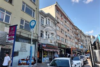 KADIKÖY'DE BELEDİYE KARŞISINDA SIFIRLANMIŞ KİRALIK İŞYERİ
