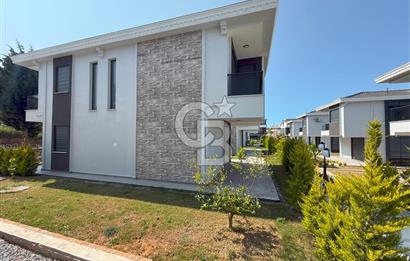 Didim Sağtur Bölgesinde havuzlu sitede Tam müstakil villa..
