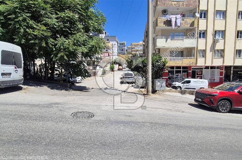 MERKEZİ KONUMDA, YATIRIMLIK VE OTURUMA UYGUN SATILIK 1+1 DAİRE!