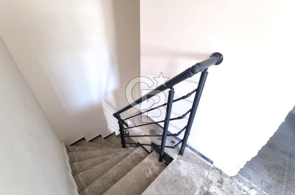 MENEMEN KOYUNDERE GAZİ MAHALLESİN'DE 2+1 SATILIK ARA KAT DAİRE