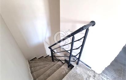 MENEMEN KOYUNDERE GAZİ MAHALLESİN'DE 2+1 SATILIK ARA KAT DAİRE