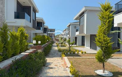 Didim Sağtur Bölgesinde havuzlu sitede Tam müstakil villa..