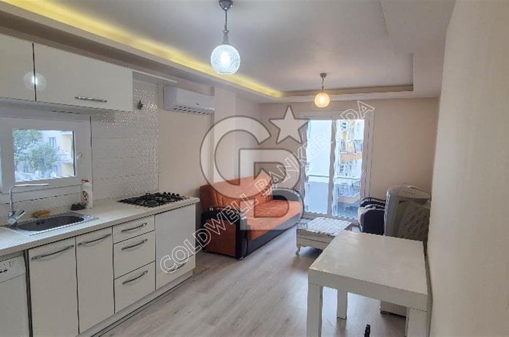 MERKEZİ KONUMDA, YATIRIMLIK VE OTURUMA UYGUN SATILIK 1+1 DAİRE!