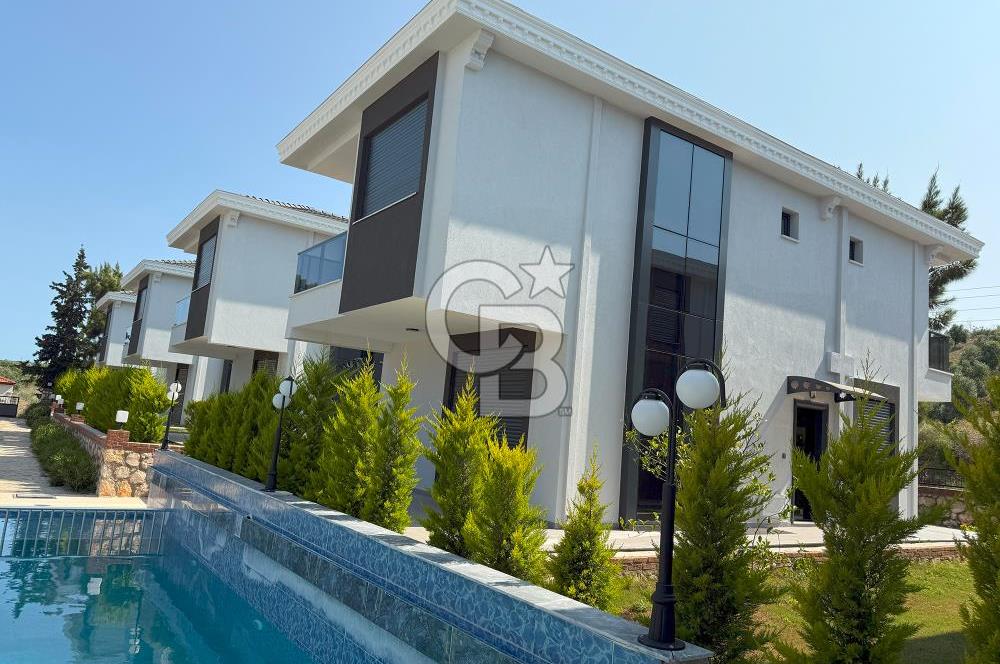 Didim Sağtur Bölgesinde havuzlu sitede Tam müstakil villa..
