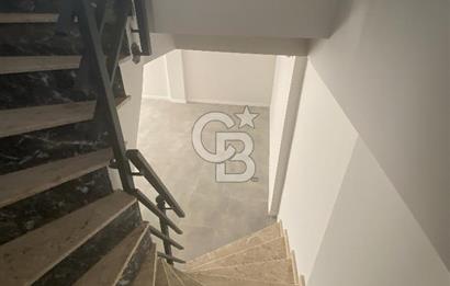 Seferihisar Tepecikte Satılık Tripleks Villa