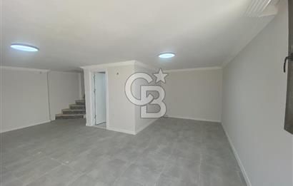 Seferihisar Tepecikte Satılık Tripleks Villa