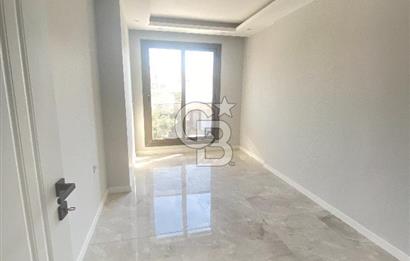 Seferihisar Tepecikte Satılık Tripleks Villa