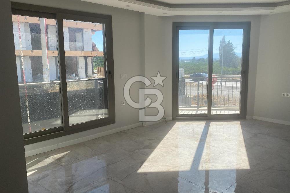 Seferihisar Tepecikte Satılık Tripleks Villa