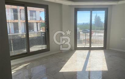 Seferihisar Tepecikte Satılık Tripleks Villa