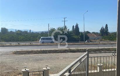 Seferihisar Tepecikte Satılık Tripleks Villa