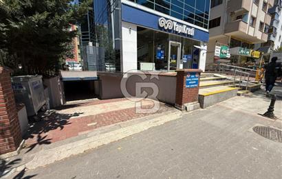 KADIKÖY KOZYATAĞI İNÖNÜ CADDESİ PRESTİJLİ BİNA SATILIK OFİS KATI