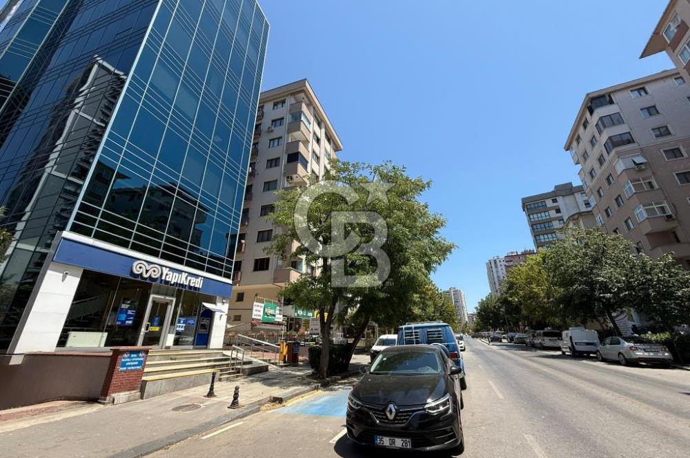 KADIKÖY KOZYATAĞI İNÖNÜ CADDESİ PRESTİJLİ BİNA SATILIK OFİS KATI
