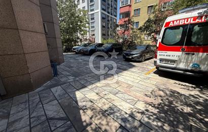 KADIKÖY KOZYATAĞI İNÖNÜ CADDESİ PRESTİJLİ BİNA SATILIK OFİS KATI