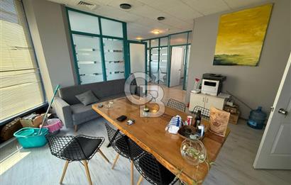KADIKÖY KOZYATAĞI İNÖNÜ CADDESİ PRESTİJLİ BİNA SATILIK OFİS KATI
