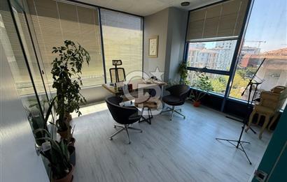 KADIKÖY KOZYATAĞI İNÖNÜ CADDESİ PRESTİJLİ BİNA SATILIK OFİS KATI