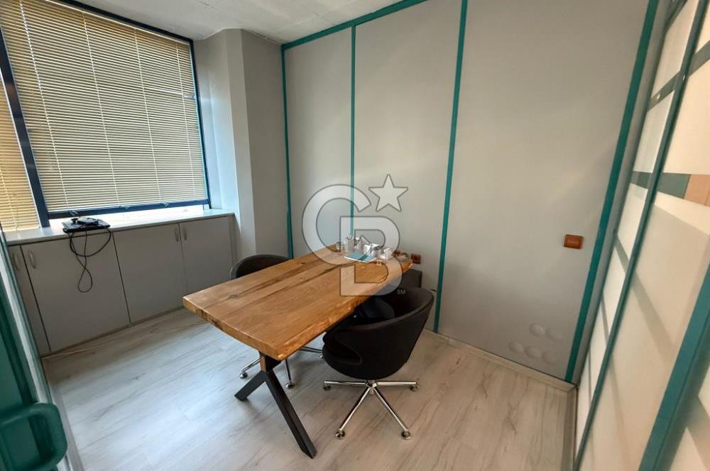 KADIKÖY KOZYATAĞI İNÖNÜ CADDESİ PRESTİJLİ BİNA SATILIK OFİS KATI