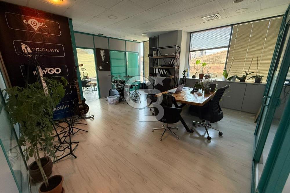 KADIKÖY KOZYATAĞI İNÖNÜ CADDESİ PRESTİJLİ BİNA SATILIK OFİS KATI