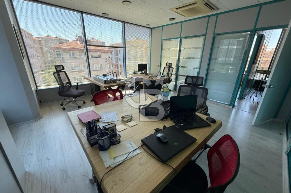 KADIKÖY KOZYATAĞI İNÖNÜ CADDESİ PRESTİJLİ BİNA SATILIK OFİS KATI