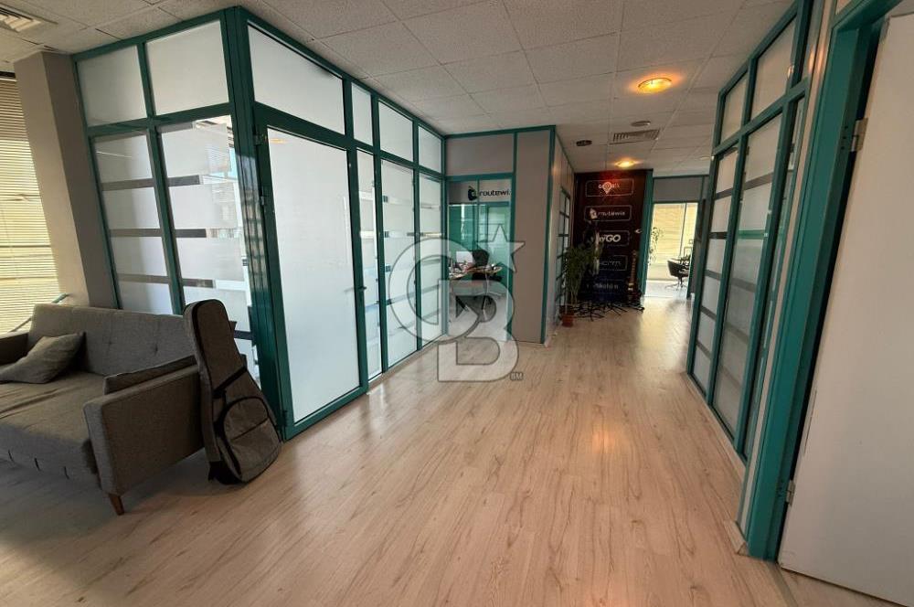 KADIKÖY KOZYATAĞI İNÖNÜ CADDESİ PRESTİJLİ BİNA SATILIK OFİS KATI