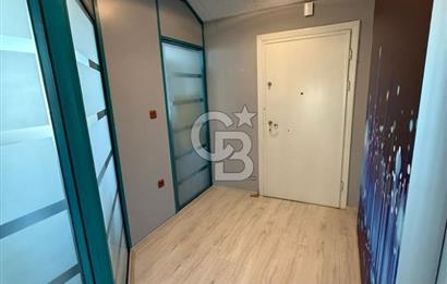 KADIKÖY KOZYATAĞI İNÖNÜ CADDESİ PRESTİJLİ BİNA SATILIK OFİS KATI