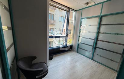 KADIKÖY KOZYATAĞI İNÖNÜ CADDESİ PRESTİJLİ BİNA SATILIK OFİS KATI