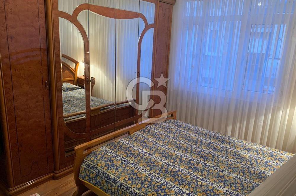 KARŞIYAKADA FIRSAT DAİRE 3+1 KÖŞE AYDINLIK VE DEĞERLİ ARSA PAYI
