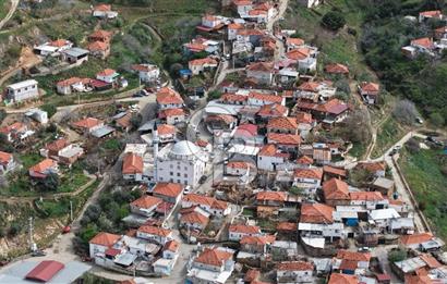 Bayındır Lütuflar Köyü’nde 5.928 m² Satılık Verimli Tarla