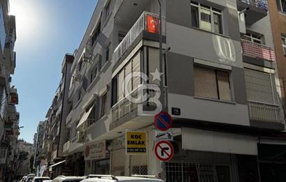 KARŞIYAKADA FIRSAT DAİRE 3+1 KÖŞE AYDINLIK VE DEĞERLİ ARSA PAYI