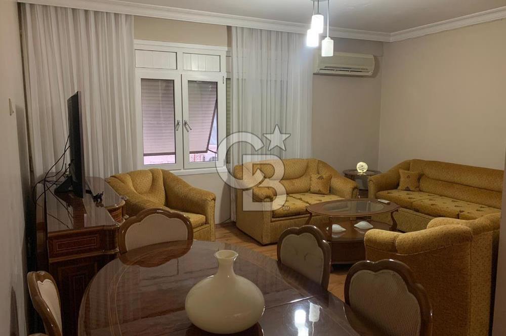 KARŞIYAKADA FIRSAT DAİRE 3+1 KÖŞE AYDINLIK VE DEĞERLİ ARSA PAYI