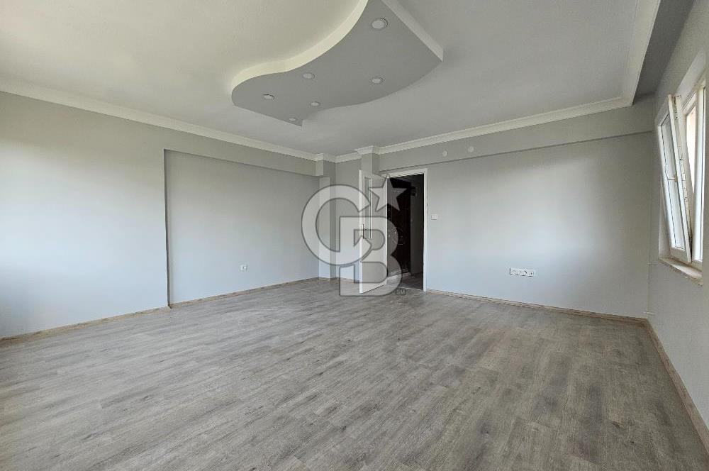 Ali Çetinkaya Mh'de Arakat Ön Cephe Yenilenmiş Satılık 2+1 Daire