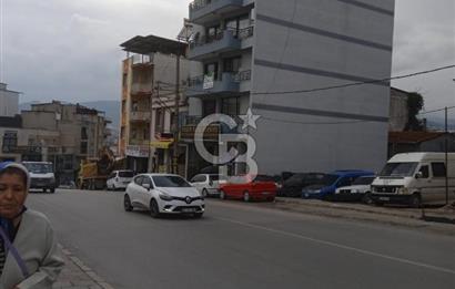 KARABAĞLARDA KOMPLE SATILIK BİNA