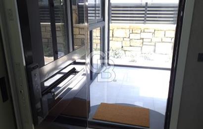 Ulamışta Emsalsiz Süper Lüks Villa