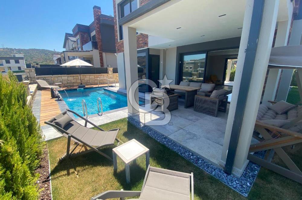 Ulamışta Emsalsiz Süper Lüks Villa