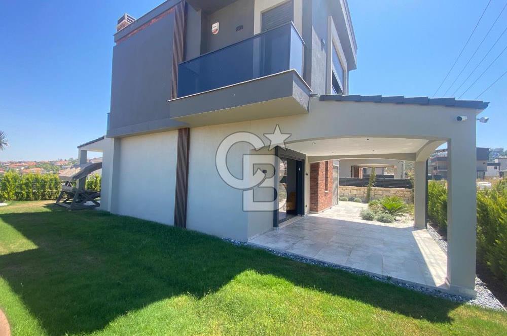 Ulamışta Emsalsiz Süper Lüks Villa