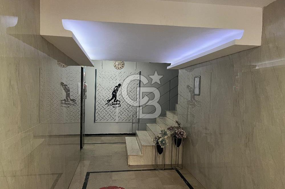 Sahil Bulvarı’nda Eşsiz Manzaralı 3+1 Ferah Satılık Yalı Dairesi