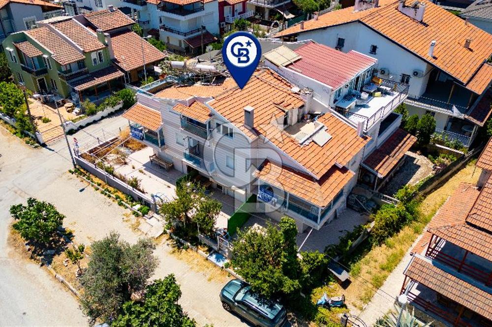 Urla Çeşmealtı'nda Komple Satılık 3 Villa
