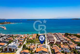 Urla Çeşmealtı'nda Satılık Deniz Manzaralı Tripleks Villa