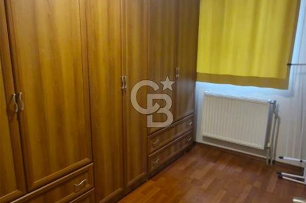 Balçova’da Ekonomi Üniversitesine Yürüme Mesafesinde Eşyalı Kiralık 3+1 Daire